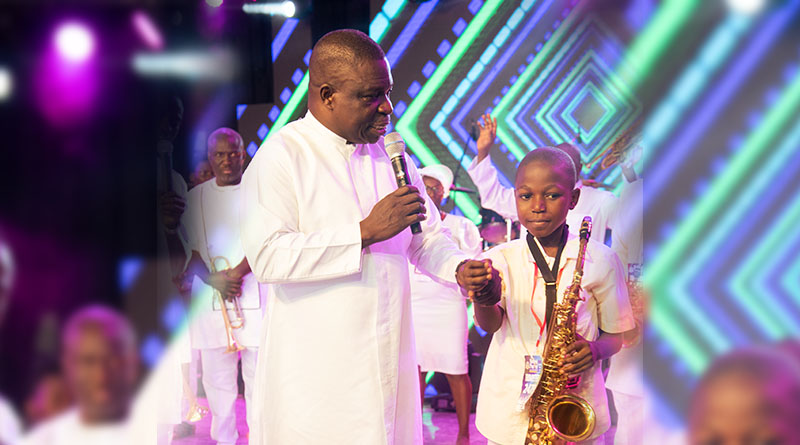 Prophet/Evang. Hezekiah O. Oladeji and a Trumpeter boy at National Praise 4.0