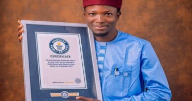 Nigerian-Photographer-Abdulrahaman-Breaks-Guinness-Record-1.jpg