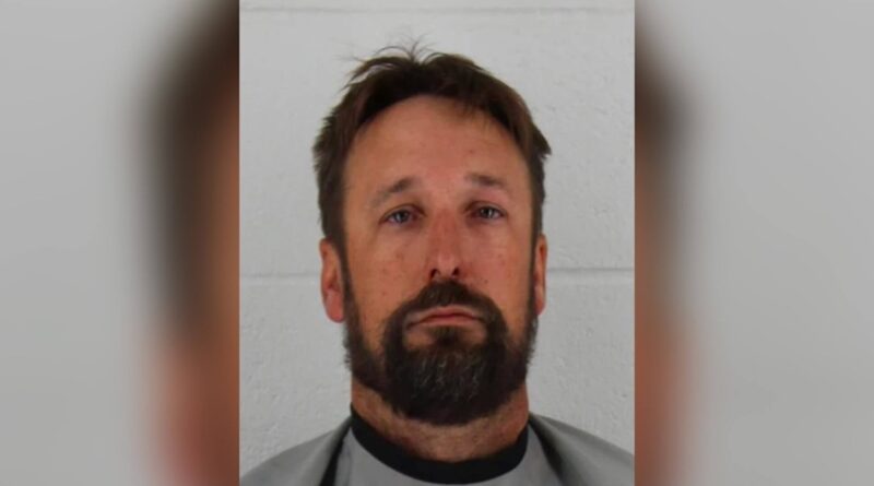 A former Crossroads Christian church pastor has pleaded guilty to the attempted charge of his wife and children.  Pastor Matthew Lee Richards